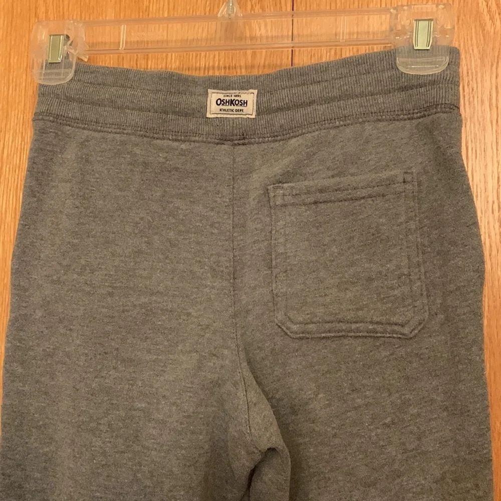 Oshkosh B’gosh size 8 boy’s athletic heather gray jogger Drawstring elastic VGUC
